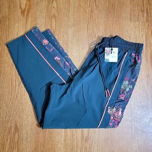 Puma X LIBERTY Track Pants Green Gables Women's Size Medium M New Animal Print